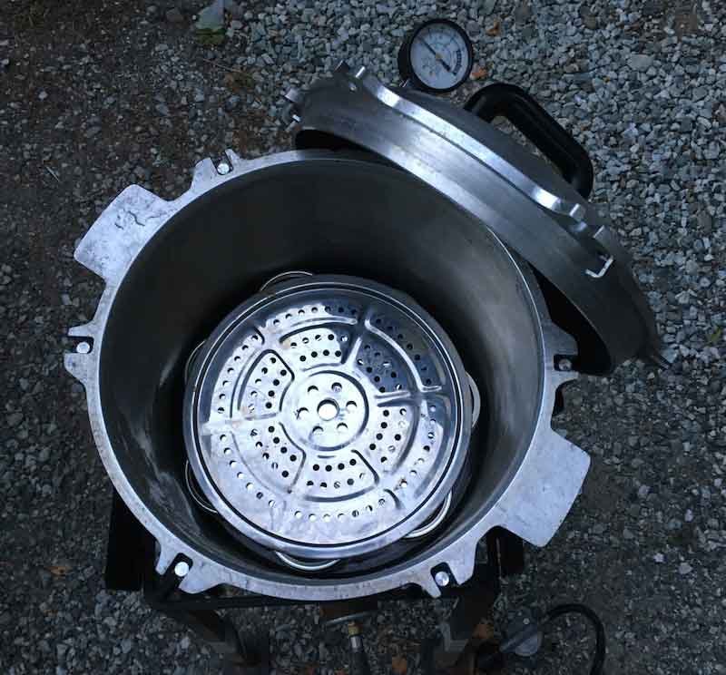 Figure 5: A second rack placed on top of the first stack of jars.