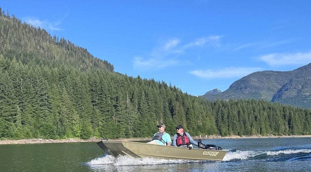 Upper Campbell Lake, 2 people boating 2026 Canada Boating Regulations
